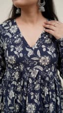 Peplum tops - Black view 3